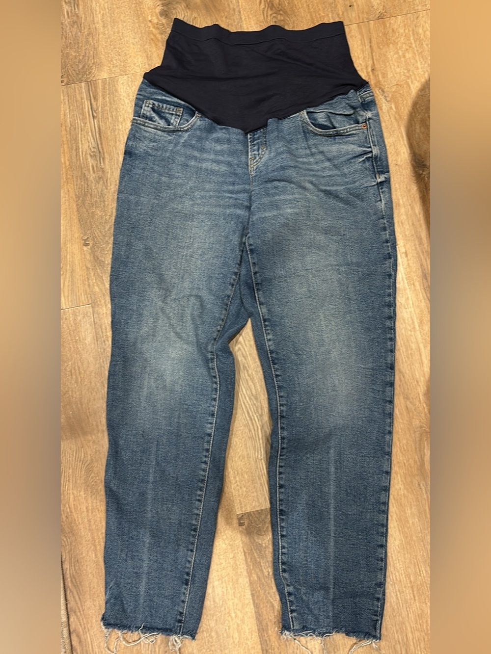 LONG Old Navy Women’s Straight Jeans in Medium Blue Wash